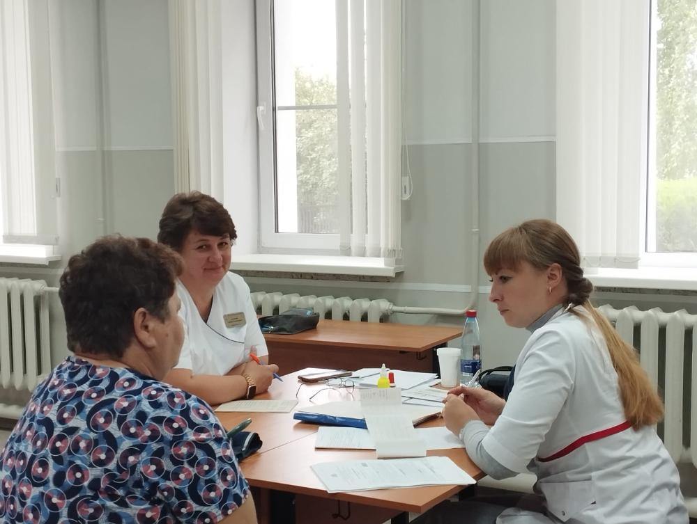 26 июня состоялся выезд специалистов социального поезда «Забота» в с.Волчки