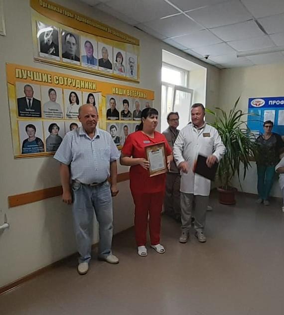 В преддверии Дня медицинского работника в ТОГБУЗ "Петровская ЦРБ" наградили лучших медицинских работников